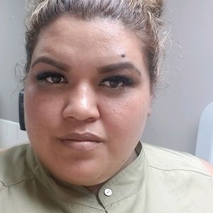 Meet your Posher, Erika